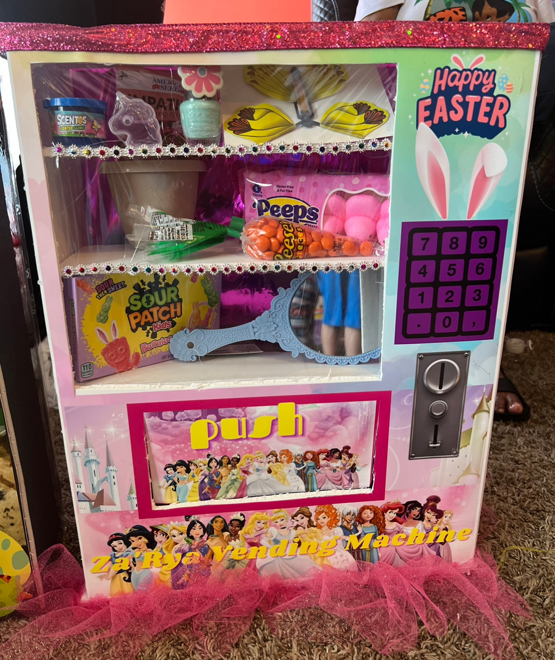 EASTER VENDING MACHINES