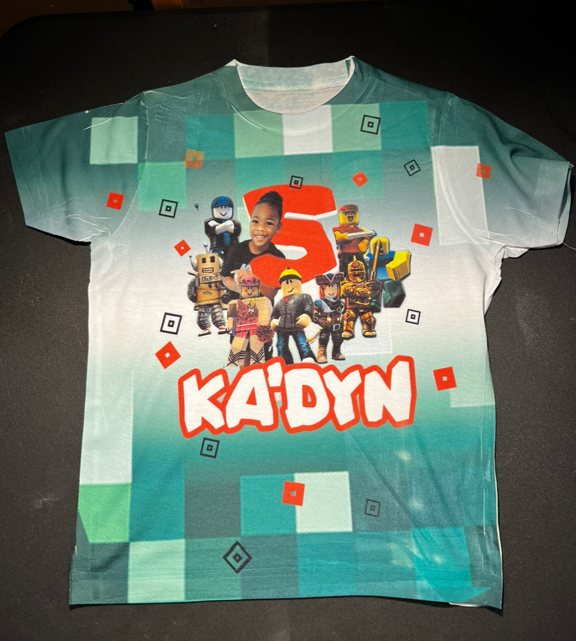 ROBLOX MEETS MINECRAFT