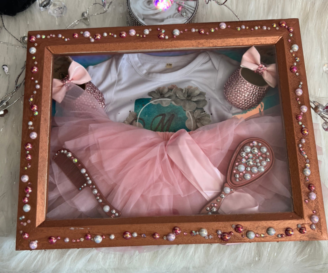 CUSTOM GIFT BAGS, BOXES & BOWS