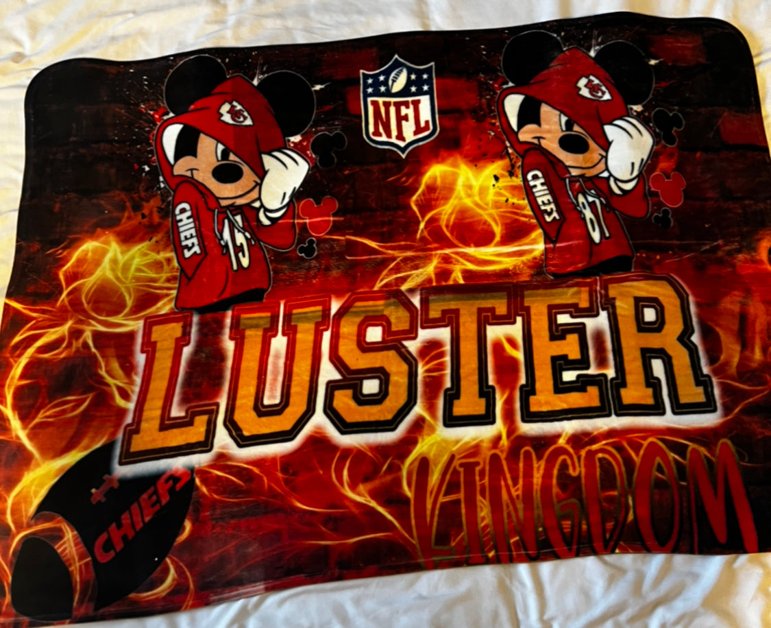 FLEECE BLANKET