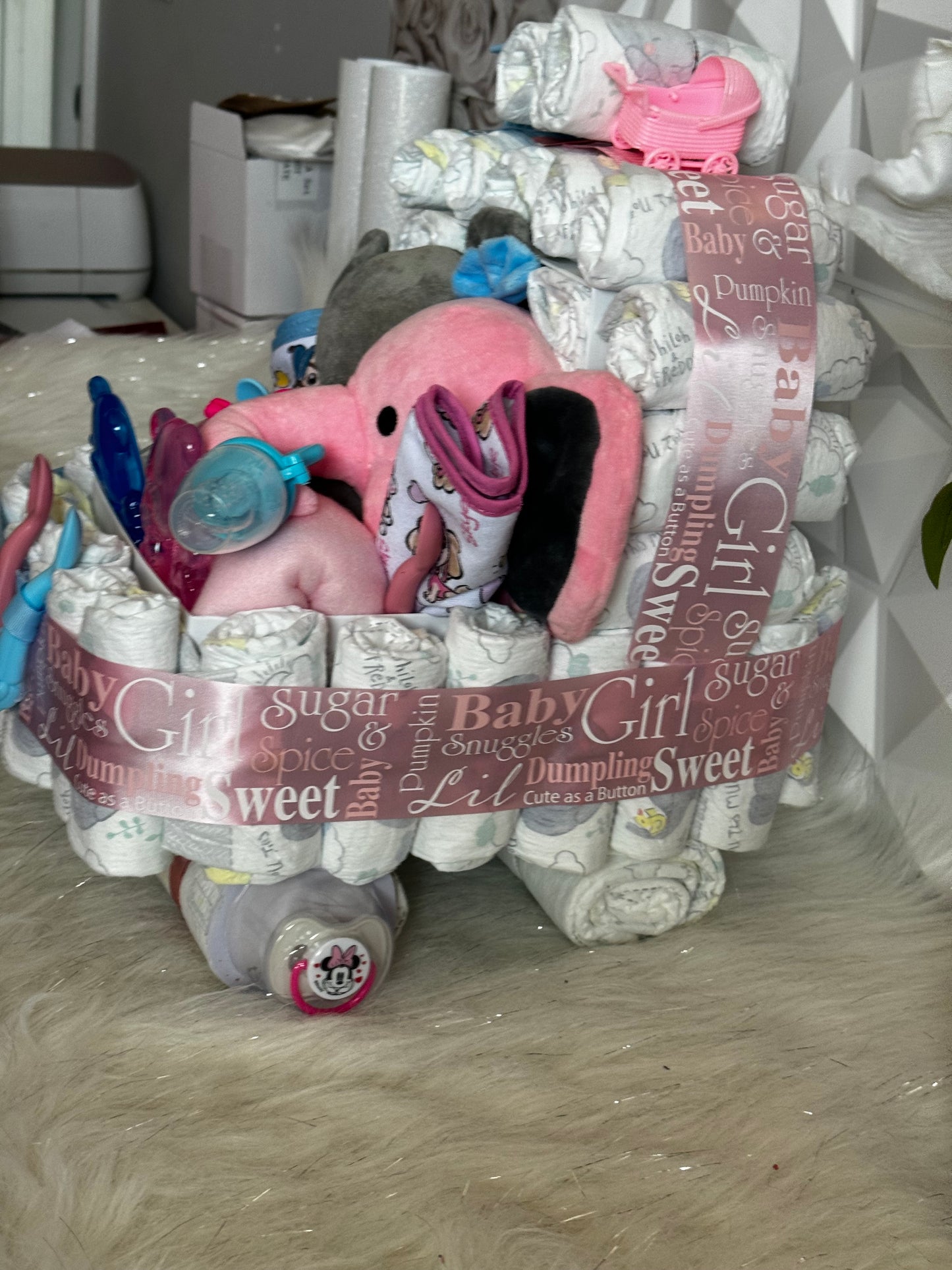 DIAPER CAKE DISPLAY